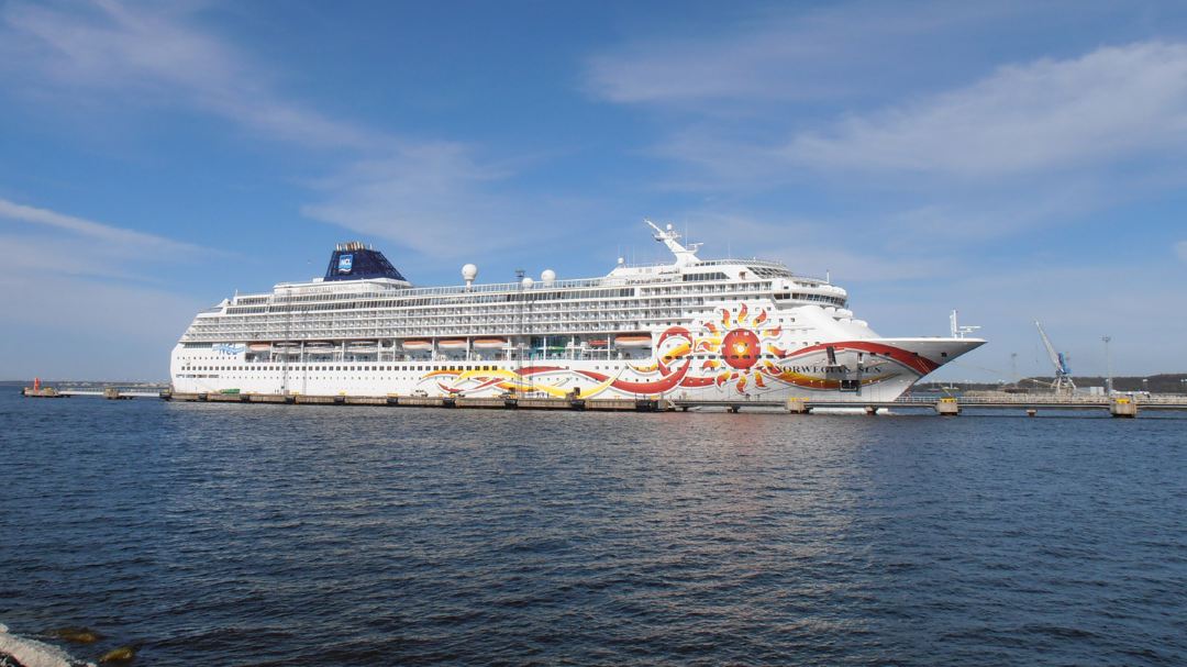 诺唯真邮轮norwegian cruise line太阳号sun北欧和波罗的海八国13天2026-08-11北京往返航线编号:726081135261